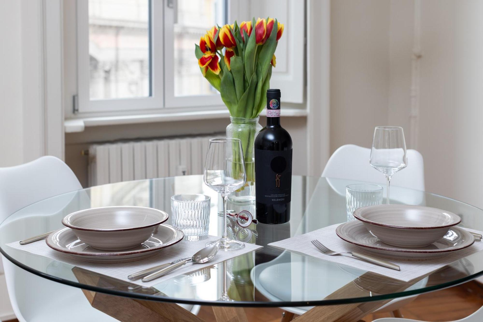 Living Uniqc Apartment - Duomo 밀라노 외부 사진